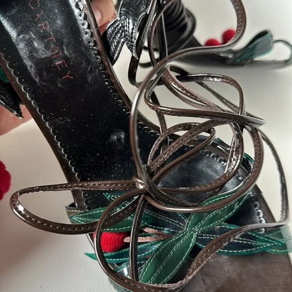 Stella McCartney Cherry Sandals 41 - Picture 5 of 8